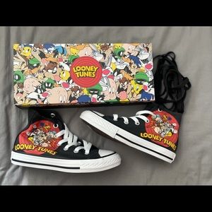 11 youth. Brand new never worn Looney